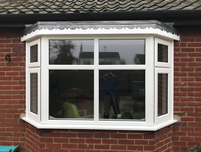 White
With optional astracal glazing bar